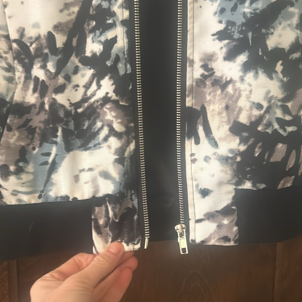 Graphic bomber jacket by shades of grey. - Picture 2 of 5